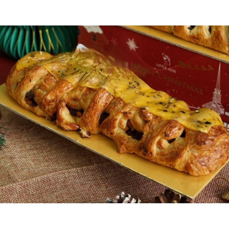 

Hampers Lebaran / Idul Fitri / Eid Mubarak Little Jose - Beef Steak & Cheese Puff