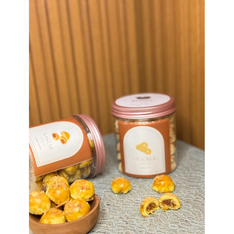 

Hampers Almahyra Edisi Lebaran/Kue Kering Lebaran/NastarPremium/SaguKeju/Edisi Kue Lebaran