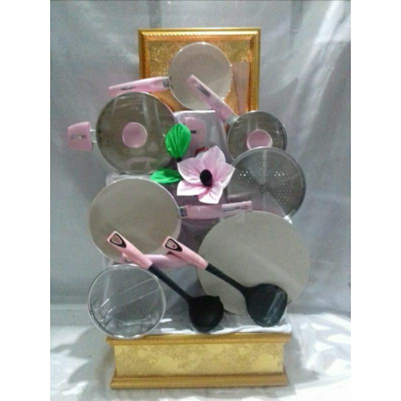 

parcel lebaran perabot(e)