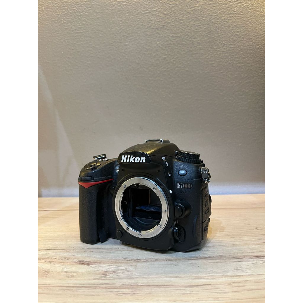 KAMERA NIKON D7000 BODY ONLY
