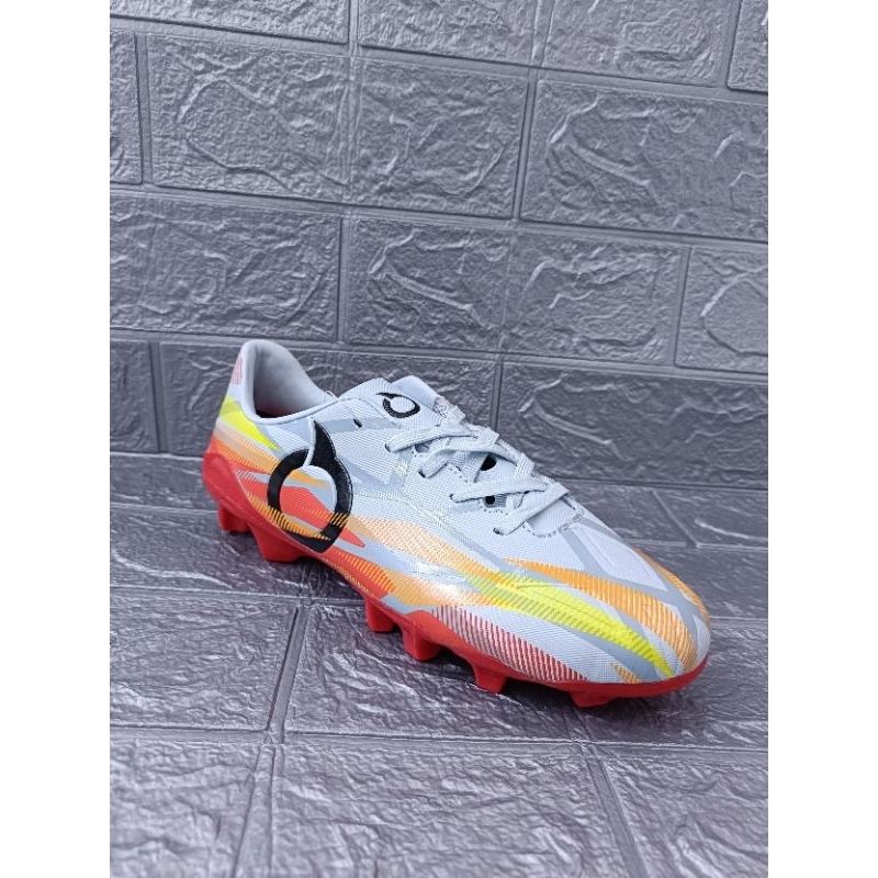 ORTUSEIGHT CATALYST HYPERION SEPATU SEPAK BOLA ANAK