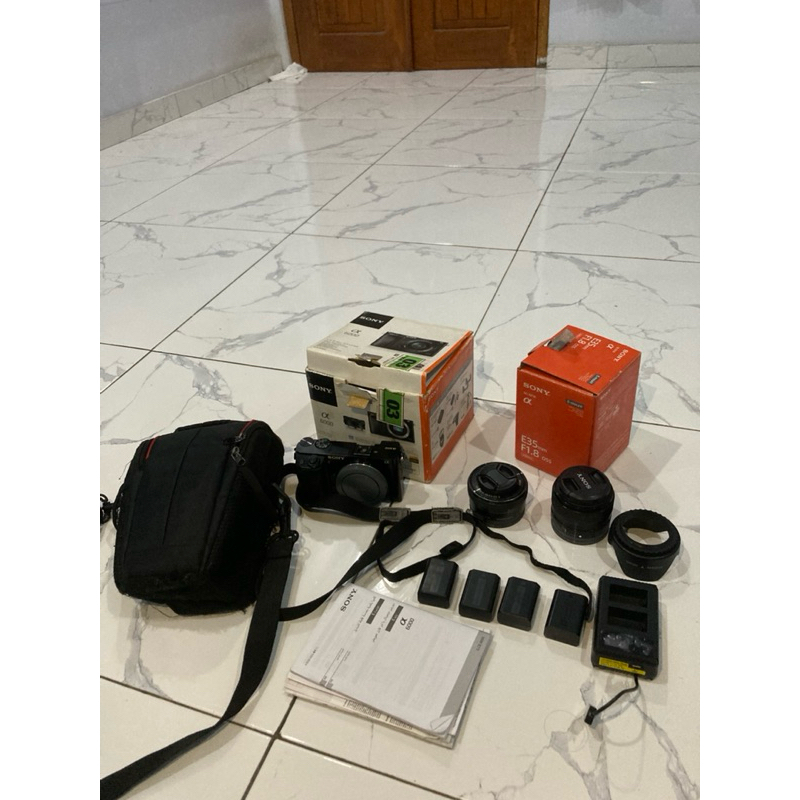 Kamera Sony A6000+Lensa kit 16-55mm+Lensa Fix 35mm Fullset