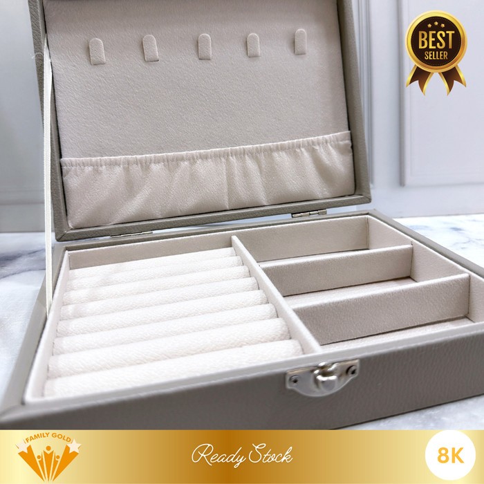 

Kotak Perhiasan Emas Fullset Persegi Family Gold