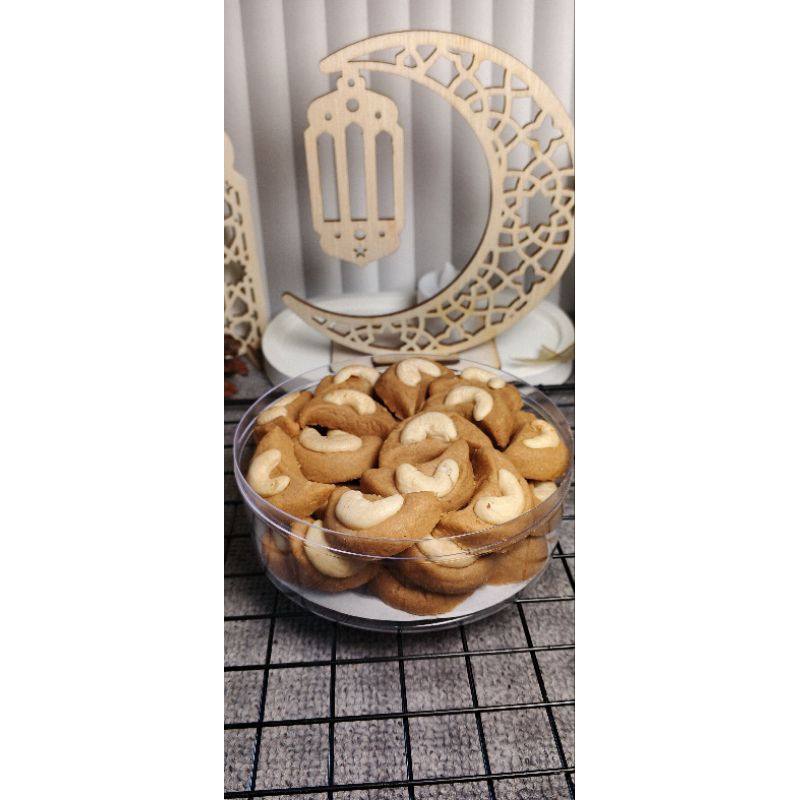 

KUE KACANG METE RENYAH GURIH ENAK COOKIES