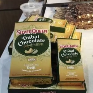 

cokelat Silverqueen Dubai edition 250 gram