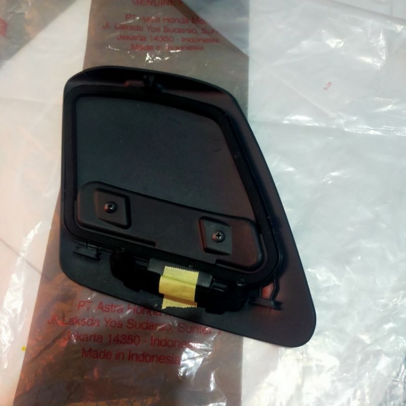 TUTUP LACI SCOOPY 2025 HITAM DOFF ORIGINAL