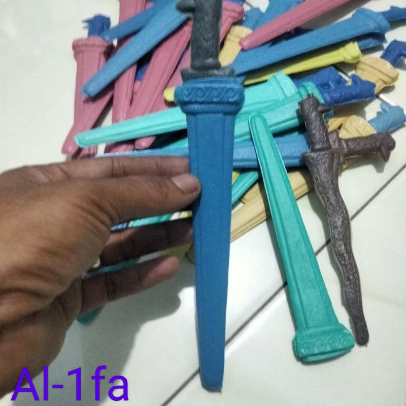 ISI 25 PCS MAINAN ANAK KERIS PLASTIK