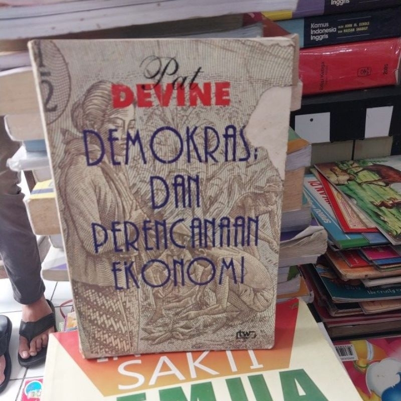 DEMOKRASI DAN PERENCANAAN EKONOMI