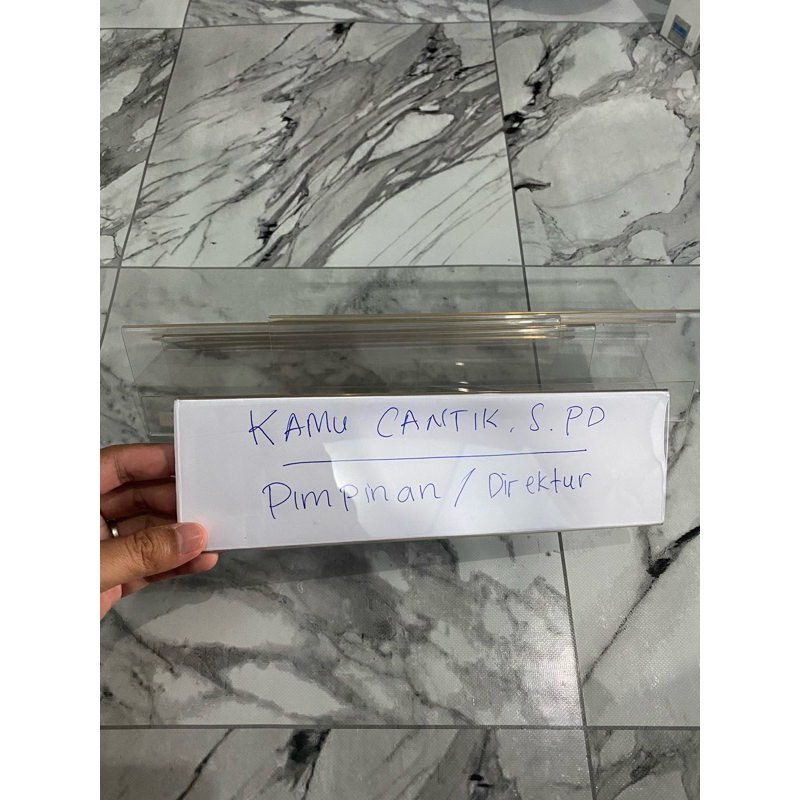 

PAPAN NAMA MEJA AKRILIK 2 SISI ACRYLIC NAME PLATE TAG ACRYLIC