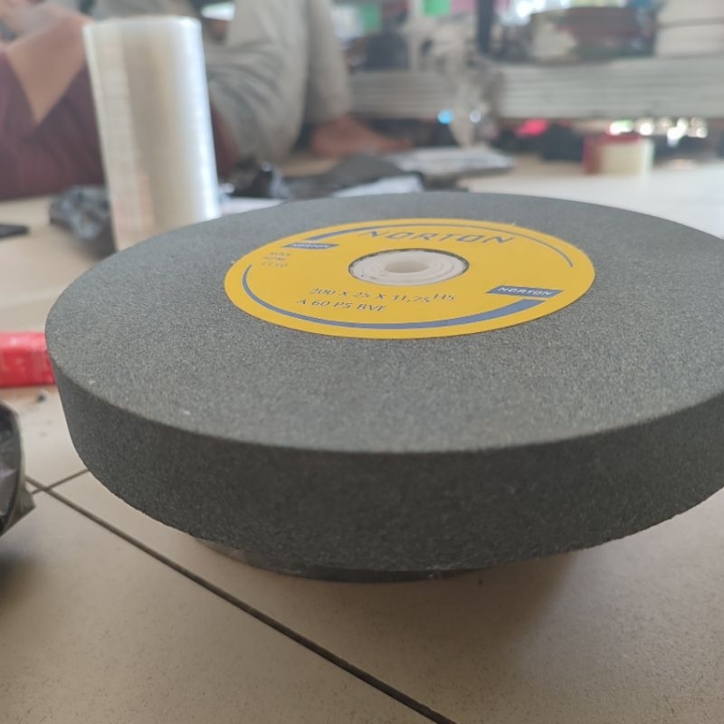 Batu gerinda duduk asah 8 inch NORTON