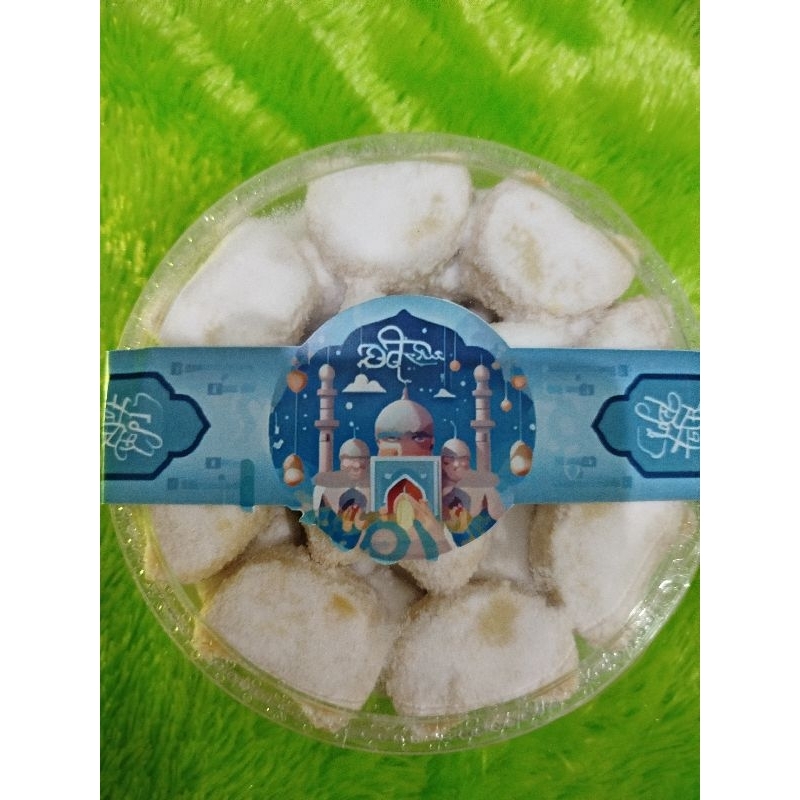 

Kue Putri Salju Premium