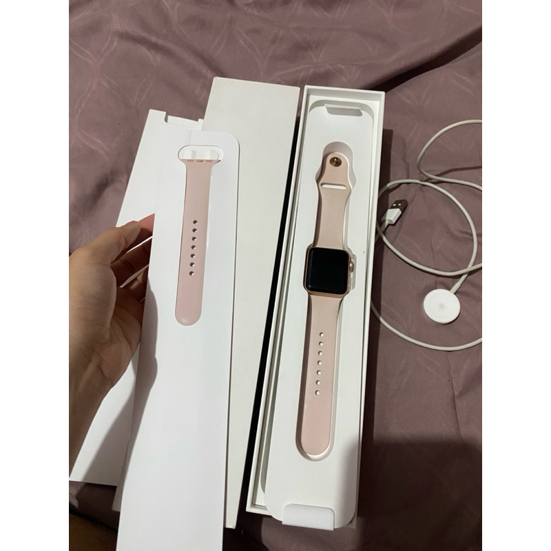 PRELOVED APPLE WATCH SERIES 3 38MM GOLD SECOND