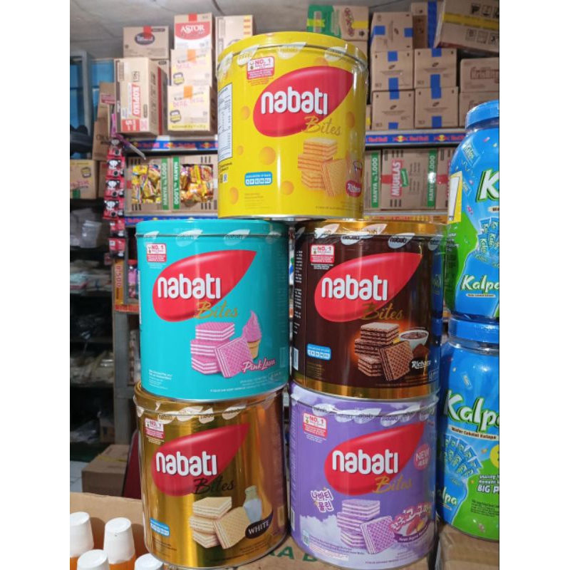 

Nabati Bites wafer Kaleng keju coklat @240g goguma/white/pink lava