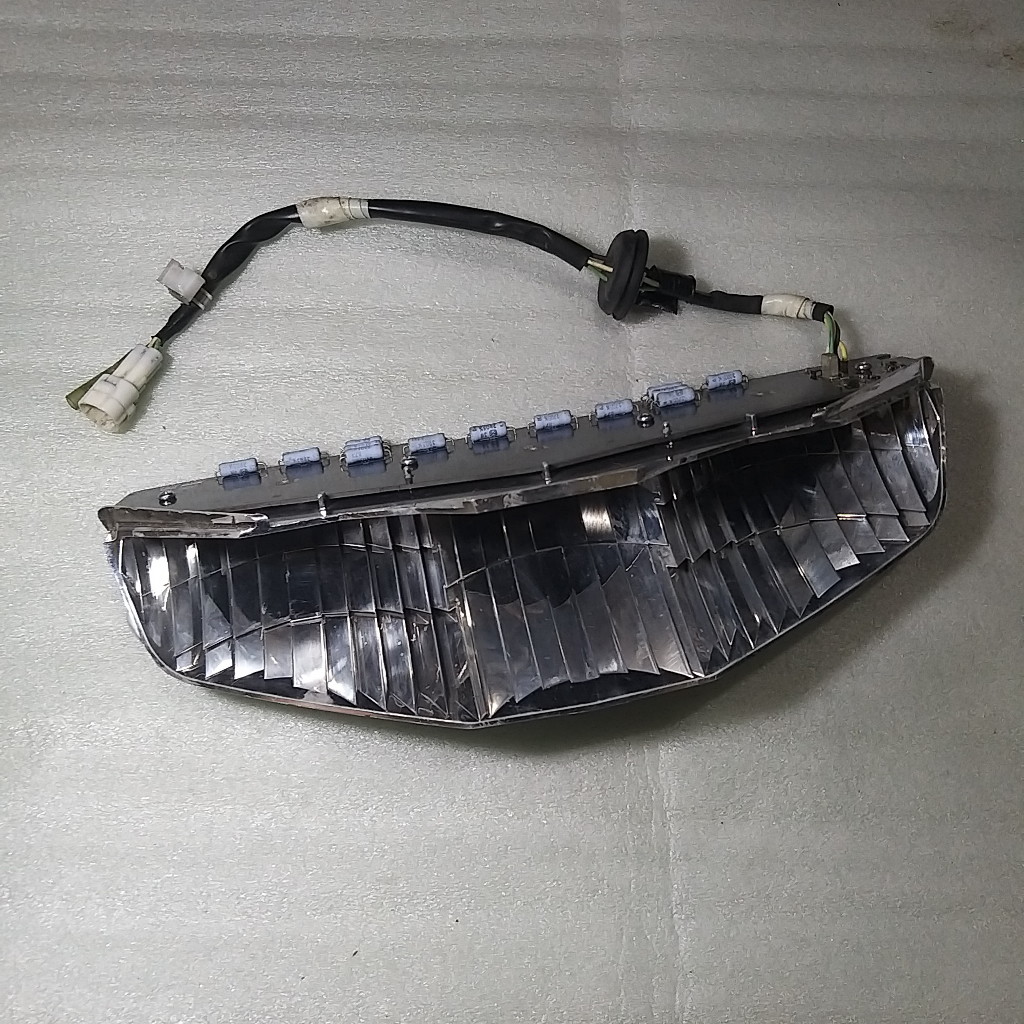 PCB set reflektor lampu depan LED YAMAHA LEXI 125 original