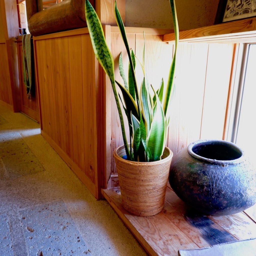 Maratua keranjang sampah anyaman rotan atte khas Lombok Bali wadah tempat bunga peralatan gambar dan