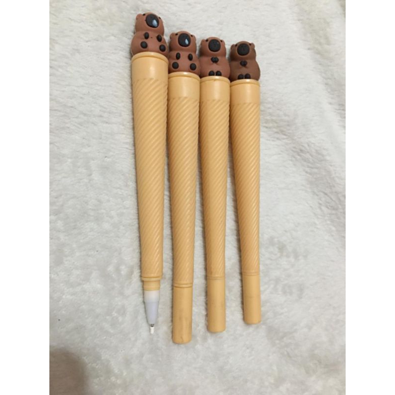 

pulpen hitam,pulpen unik, bolpoin cappybara,pulpen lucu