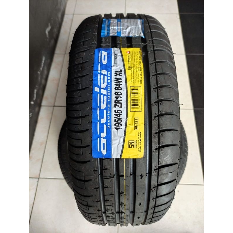 Ban Accelera PHI 195/45 R16