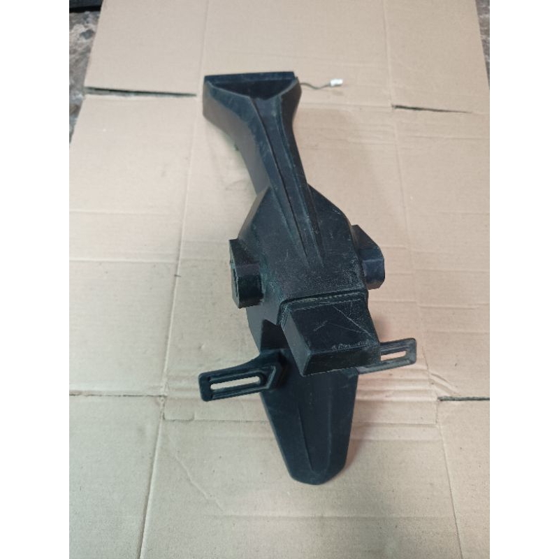 Spakbor belakang gsx r150 original spakbor bracket tadah lumpur belakang gsx 150r