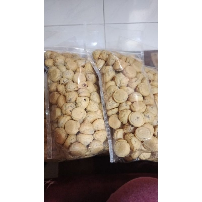 

soes kering coklat