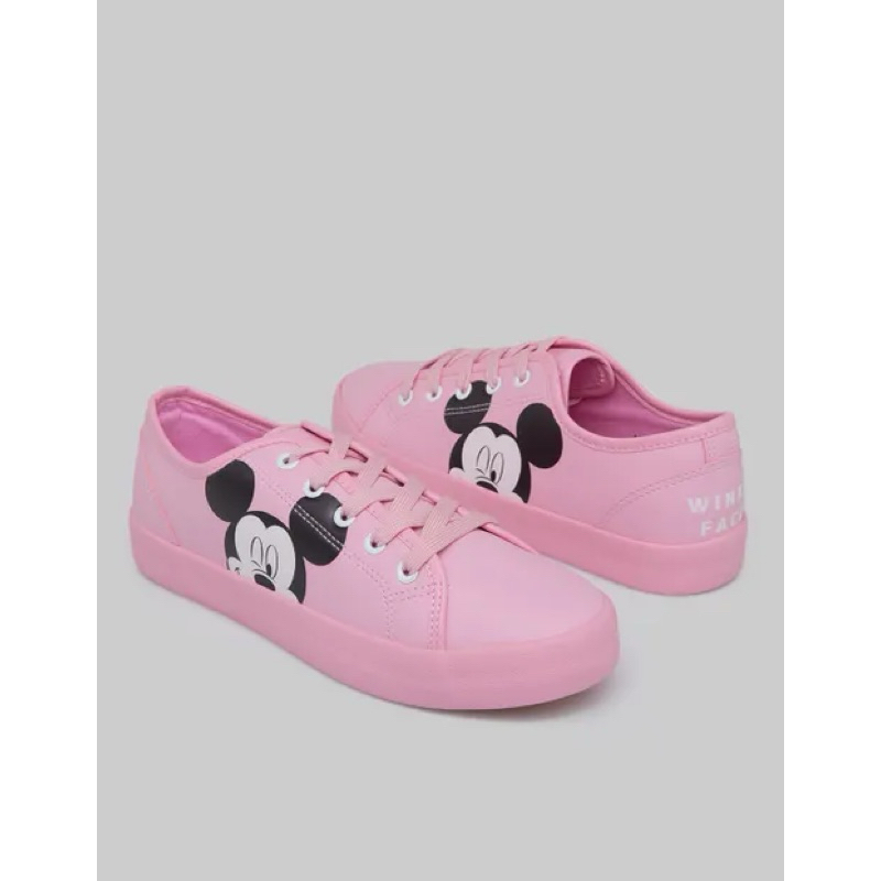 Sepatu nevada disney BARU