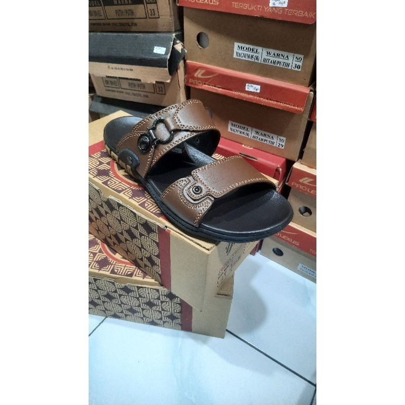 Sandal cowok barnet