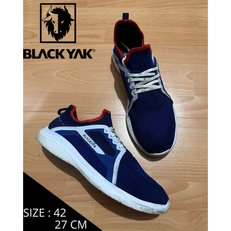 SEPATU OUTDOOR BLACKYAK