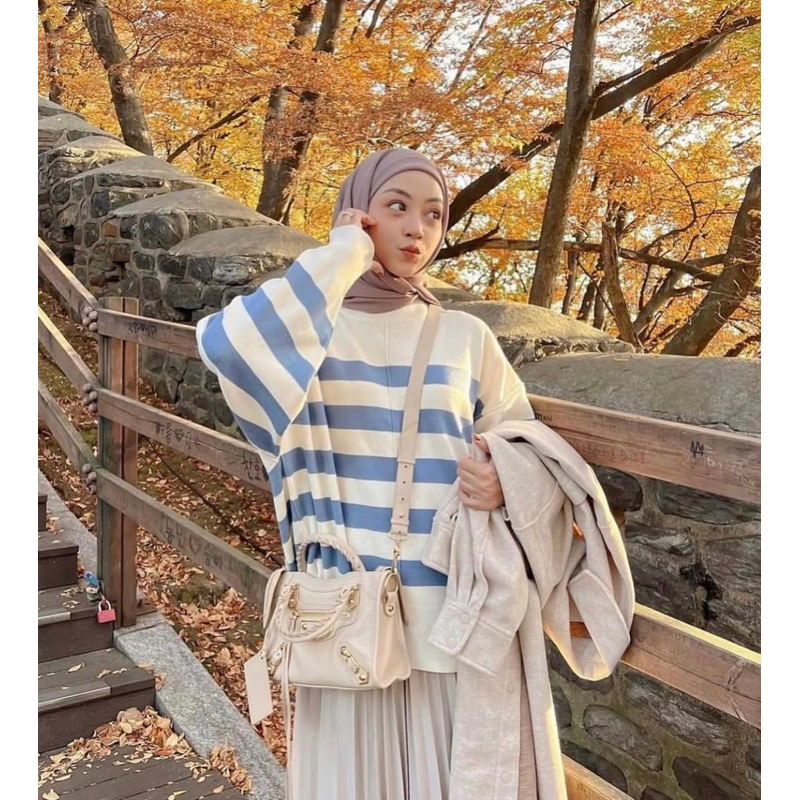 MASIMO GONEGANI BLOSSOM PLEATS BLOUSE GONEGANI GG PARIS GONEGANI MINI TOTE STRING BAG GONEGANI YURE 