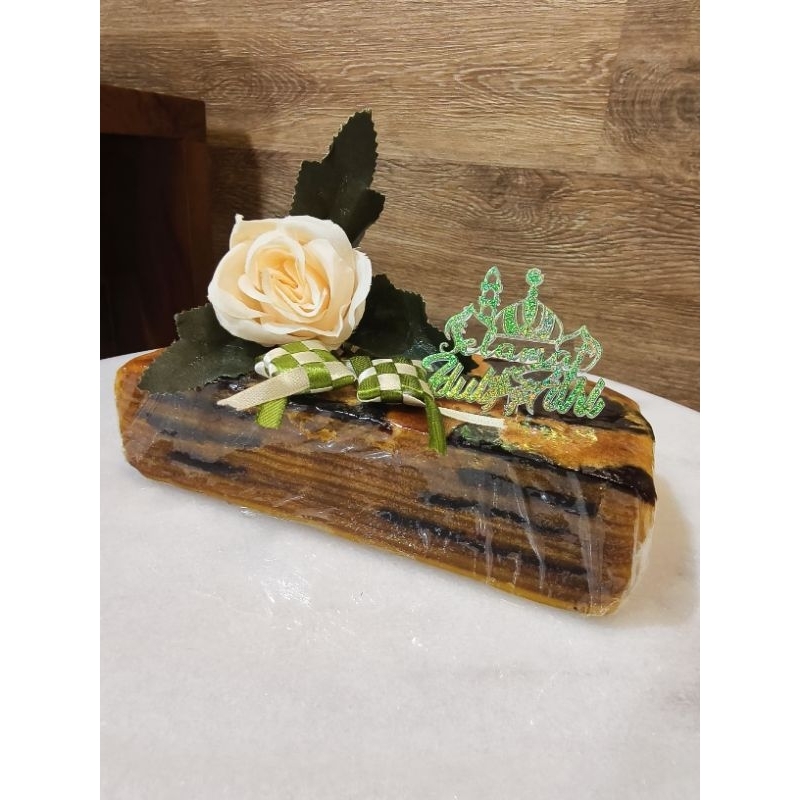 

FREE ONGKIR HAMPERS LAPIS LEGIT UKURAN 1/4 DAN 1/2 UNTUK LEBARAN / IDUL FITRI