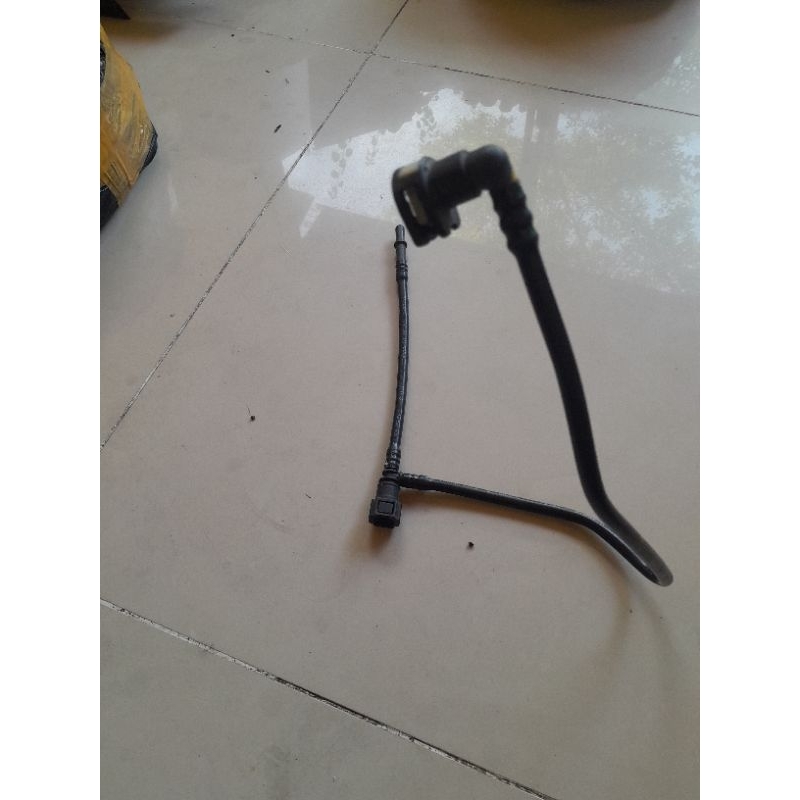 selang bensin injeksi mobil cabang dua original