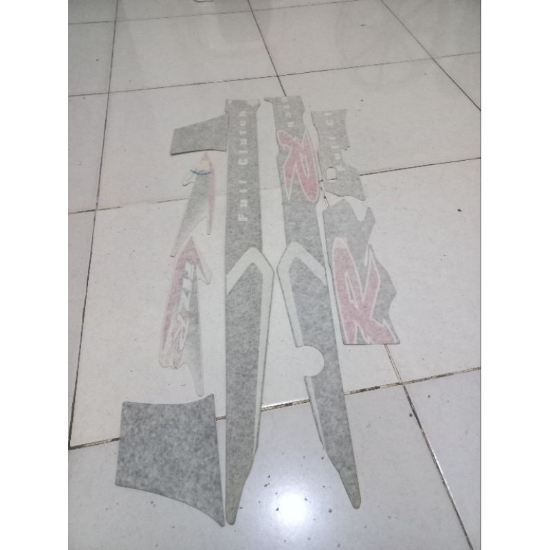 Striping Stiker Sticker Decal Lis Body Yamaha F1zr F1z Fiz r Original Laminasi Ritrama Tahun 2001 20