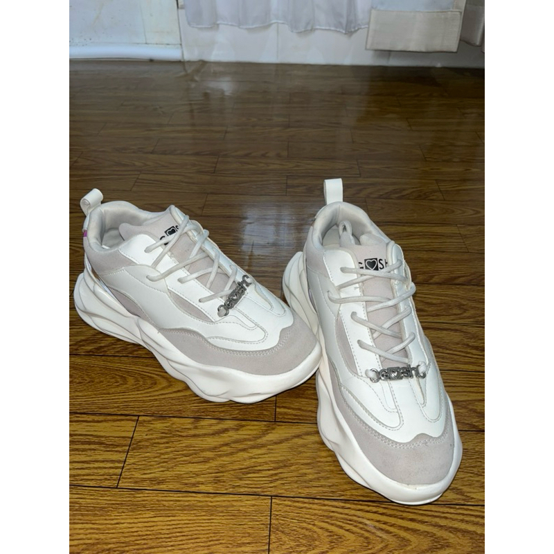 SEPATU WANITA / SNEAKERS WANITA GOSH