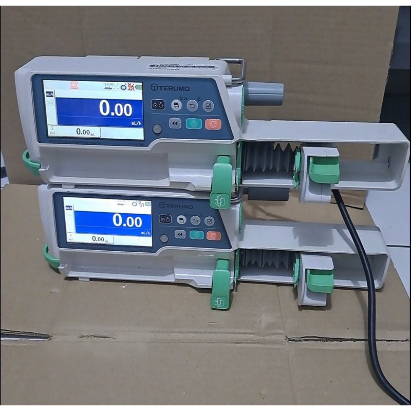 Syringe pump Terumo SS700