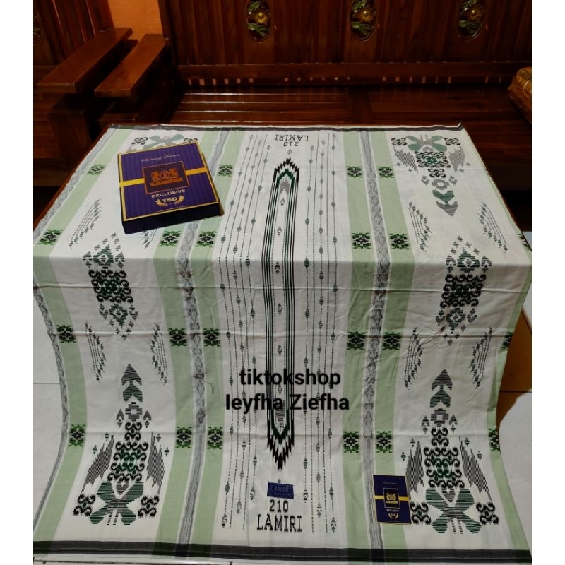 Sarung Lamiri TSD (varian warna putih)