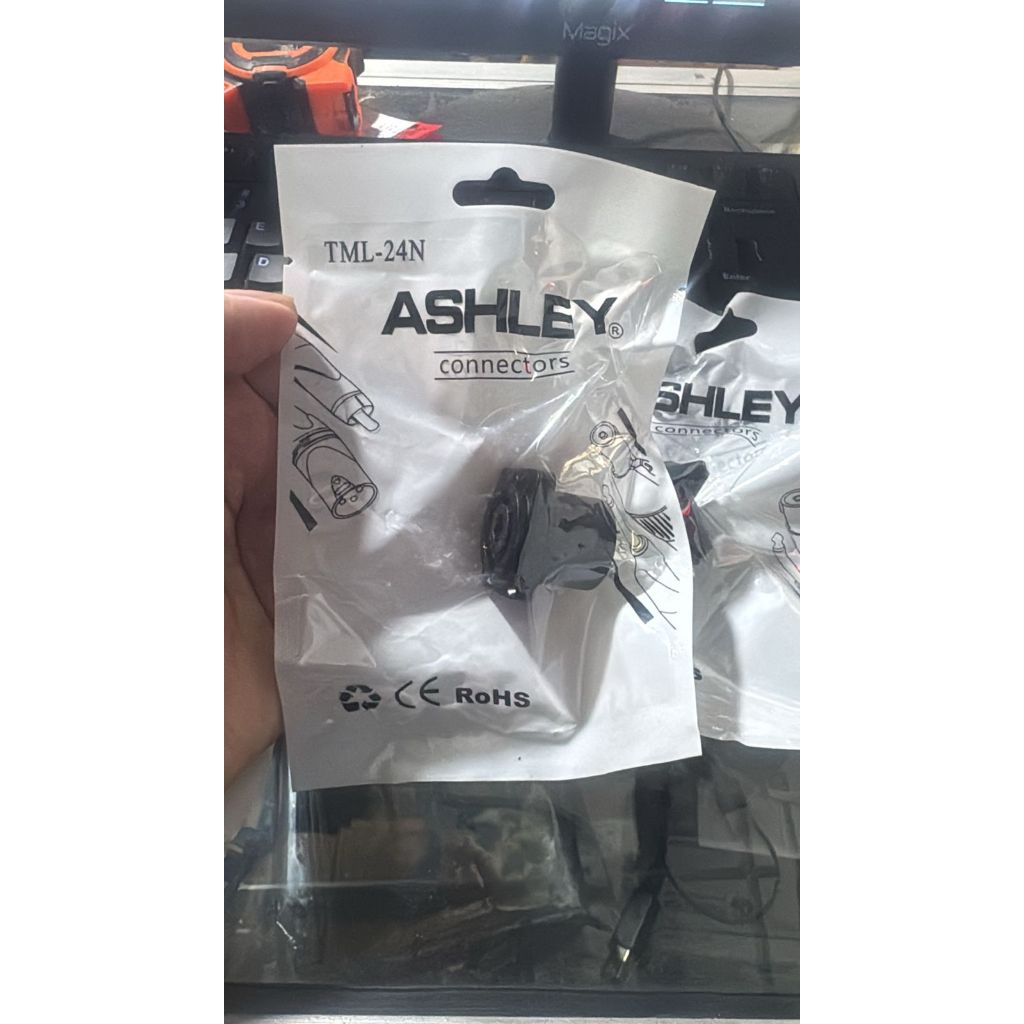 SOKET SPIKON ASHLEY ORI BODY BESI TML-24N 4 pin
