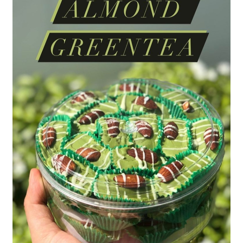 

Kue Kering Lebaran Almond Coklat Green Tea 500Gram Cookies Lebaran