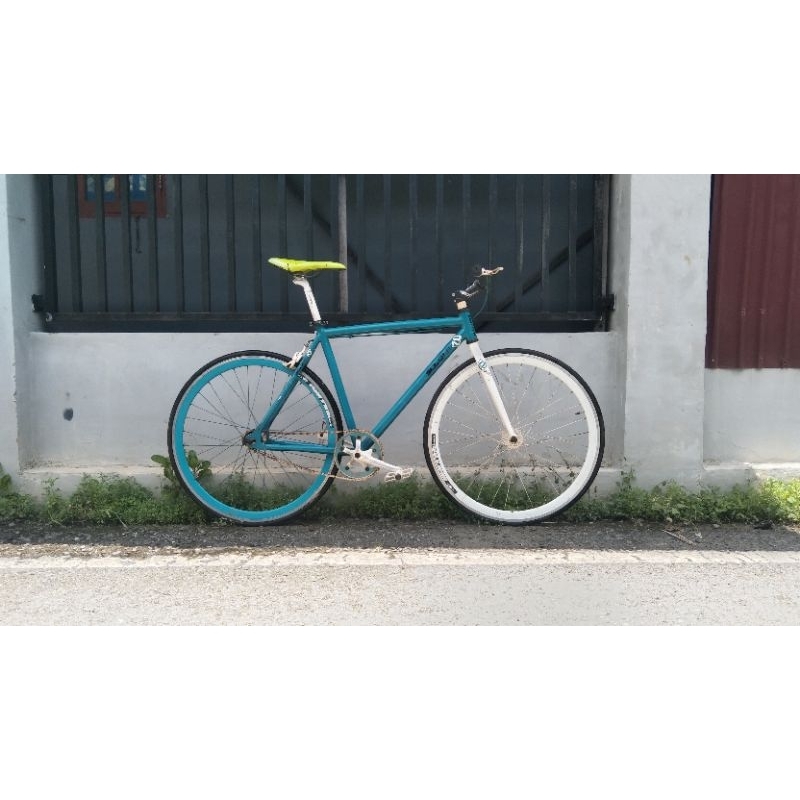 sepeda fixie united soloist 71