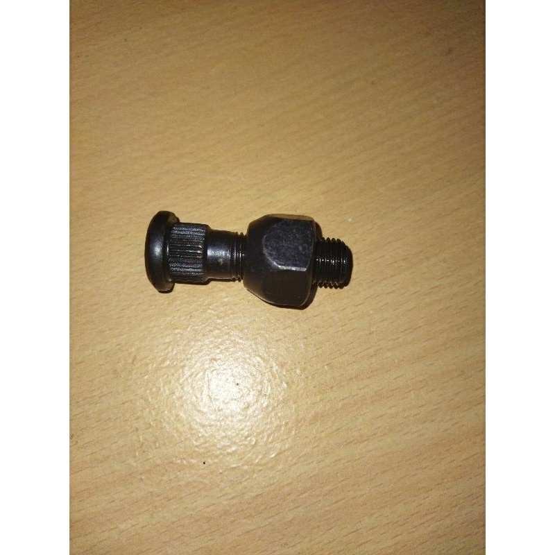 Baut roda+mur grand livina panjang 5cm
