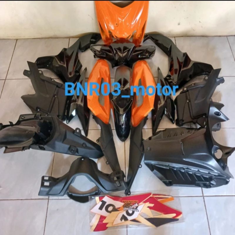 Full Body Motor Honda Blade Lama 110cc Warna Orange Hitam