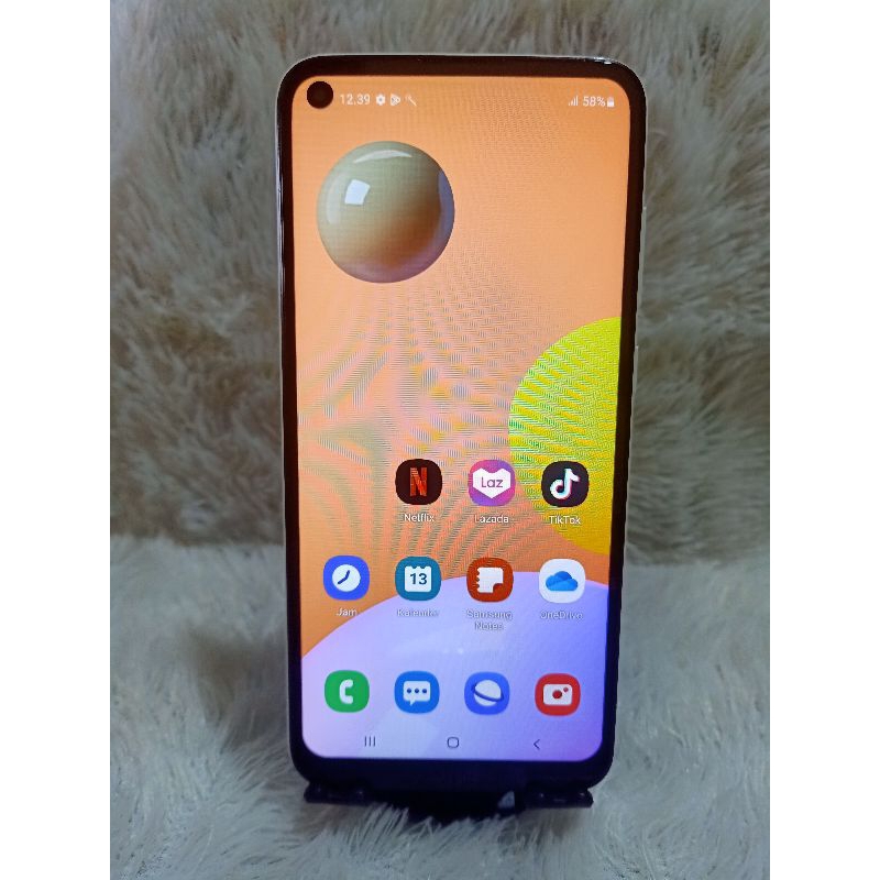 JUAL HP SECOND SAMSUNG A11 RAM 3/32 ONLY