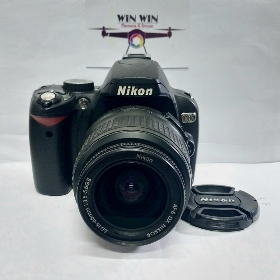Kamera Camera DSLR Nikon D60 Lensa kit Nikon AF-S 18-55 VR