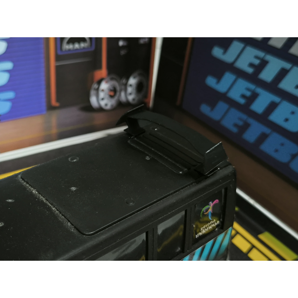 Spoiler Racing Miniatur Bus Basuri Hitam