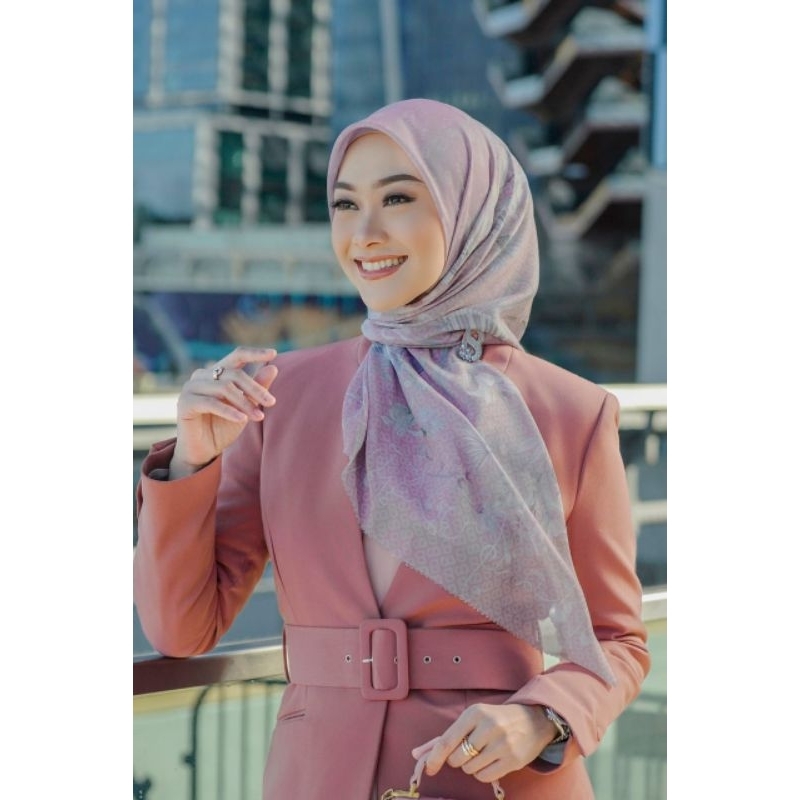 Buttonscarves XL (Syar'i) Voile Square : Nada 2 Square - LYRE