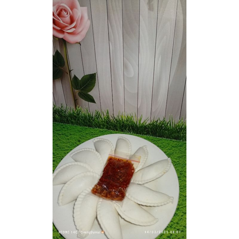 

Cireng isi Ayam Suwir Original - Chili Oil