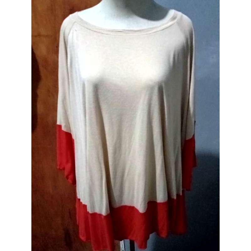 Baju wanita model kelelawar lebar