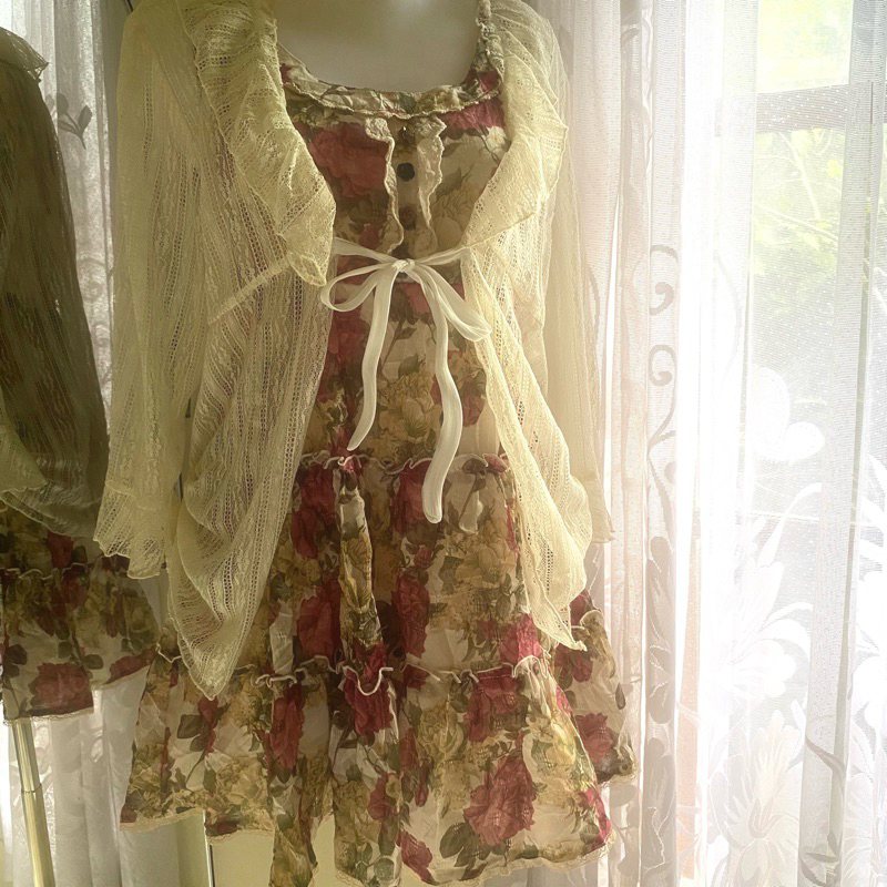THRIFT etalase lilywhimsy kemeja, blouse, top, dress coquette, vintage, y2k, morikei etc | CEK DESKR