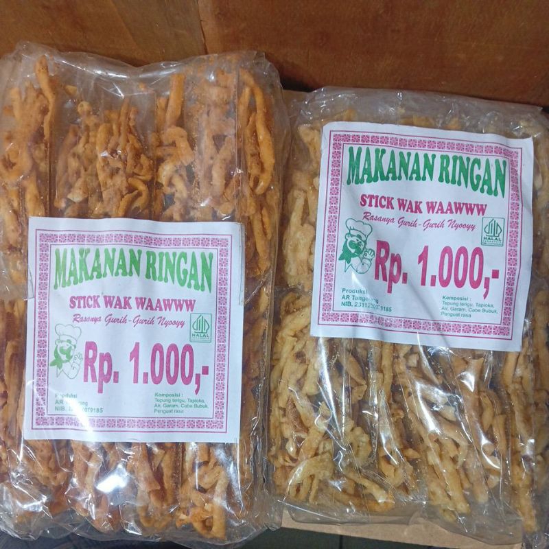 

Snack Stik Bawang jajanan tradisional 1 pack isi 12 pcs