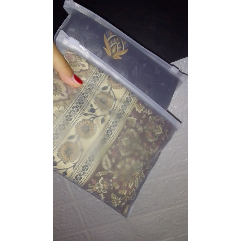 Hijab syar'i voal motif premium /hijab premium /hijab syar'i jumbo uk 130x130/hijab voal