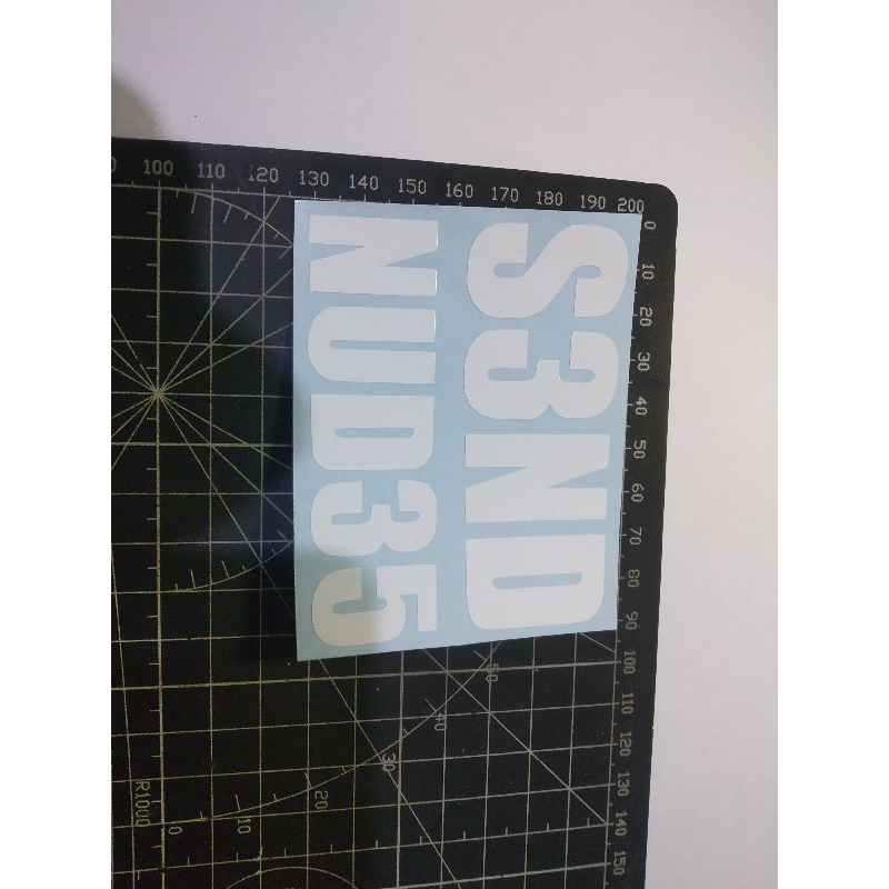 

stiker cutting send nudes stiker