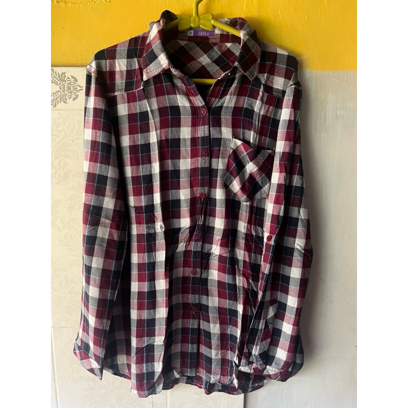 Kemeja Kotak-Kotak Geela