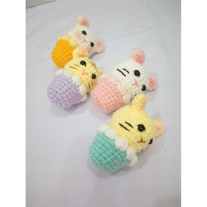 gantungan kunci amigurumi keychain cub cupcake